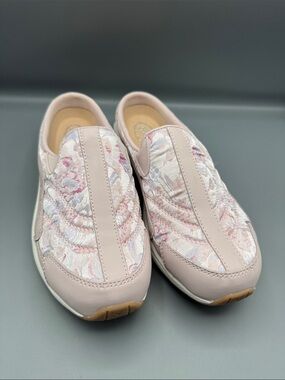 Easy Spirit Women's 20th Anniversary Edition Traveltime Slip-On Mules